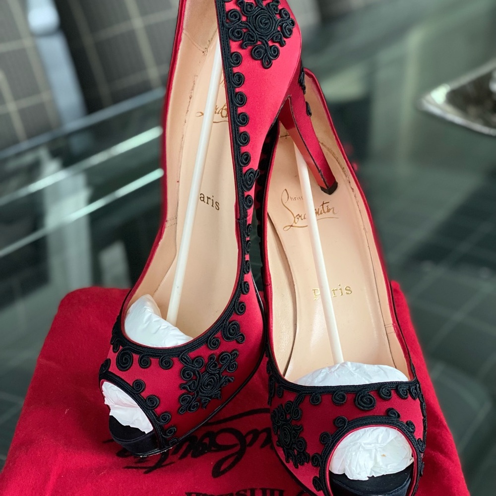 Christian Louboutin Red/Black Satin Heels - Picture 3 of 13